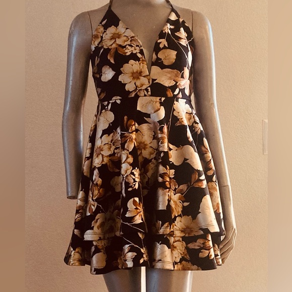 New with tags - Picture 3 of 3